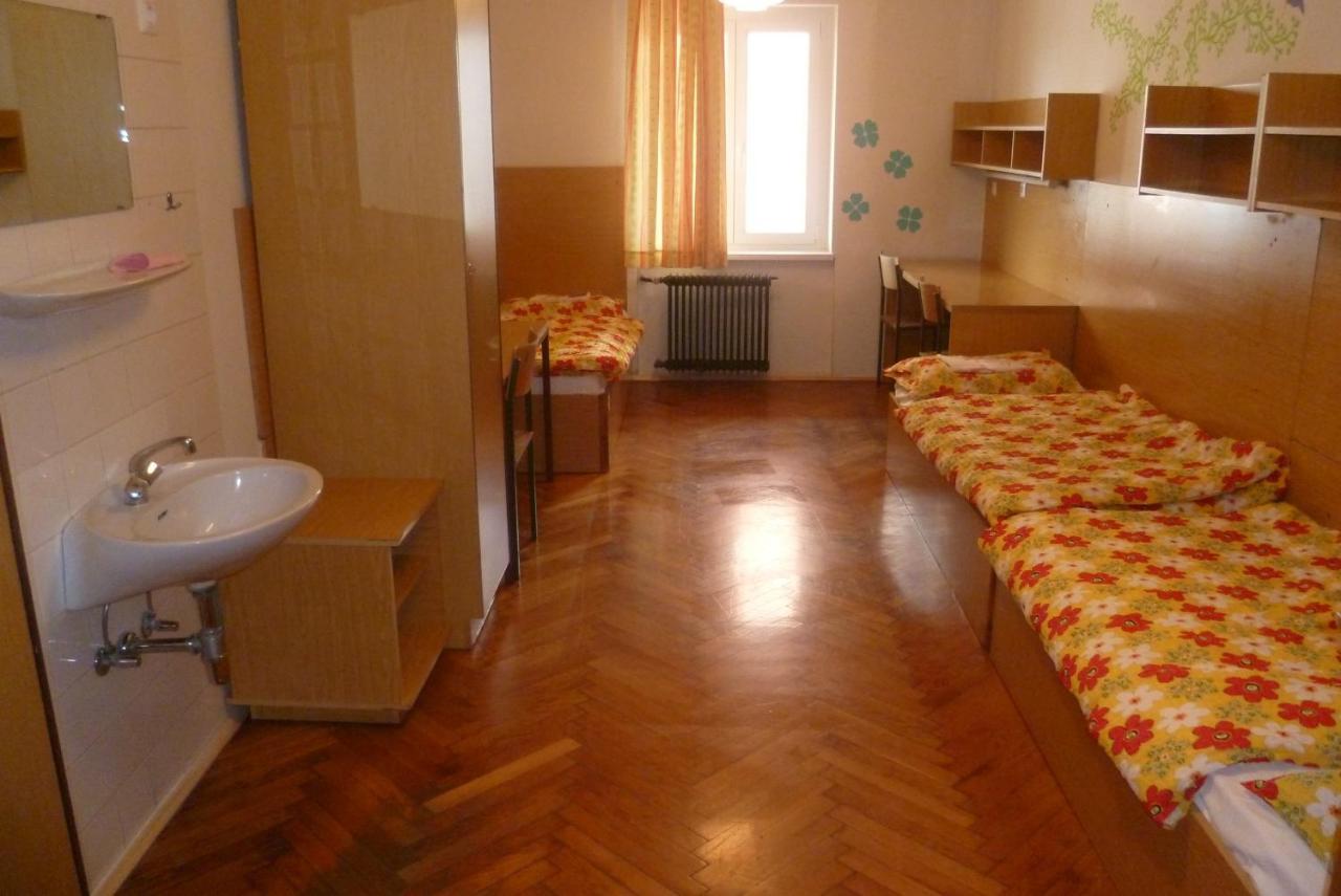 Hostel Tabor Любляна Стая снимка